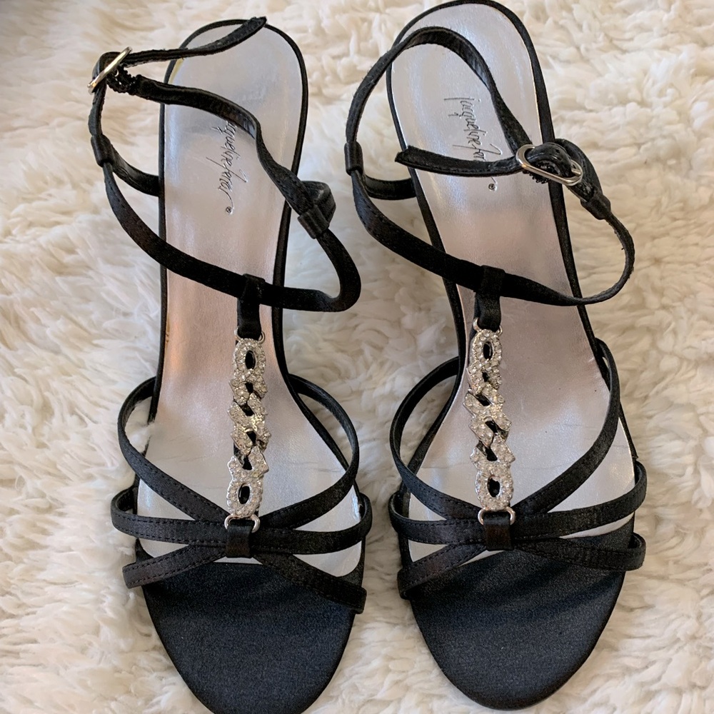 Jacqueline Ferrar formal dress heels.